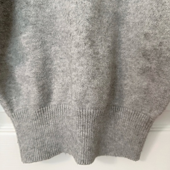 Elegant Gray Ruffle Sleeve Sweater - Picture 6 of 7